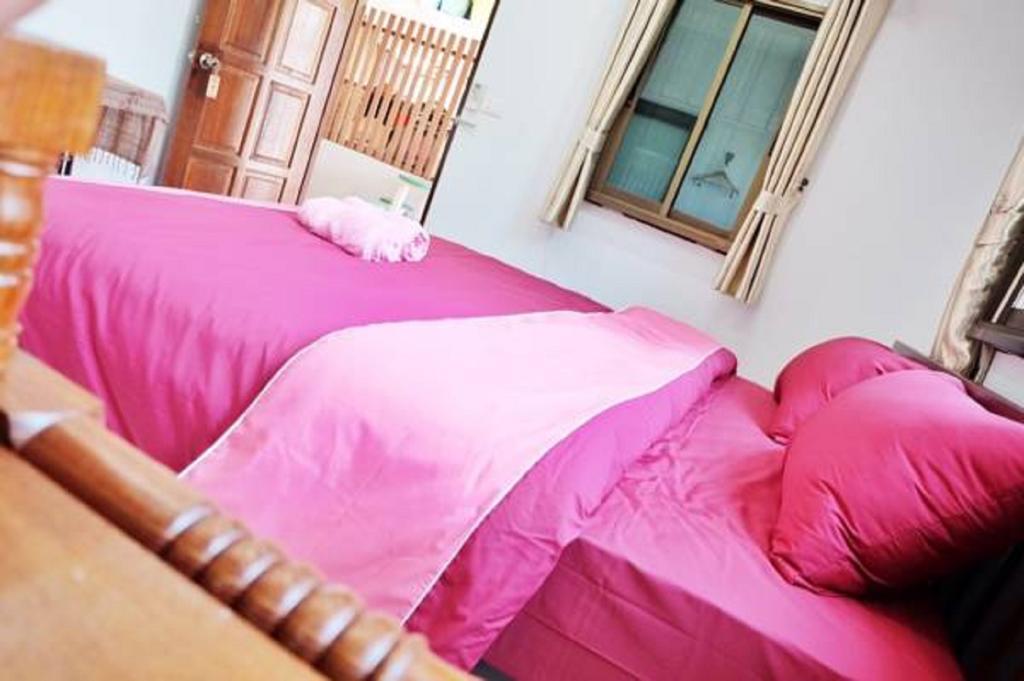 Baan Bunyat Hotell Chiang Mai Exteriör bild