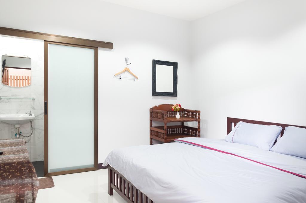 Baan Bunyat Hotell Chiang Mai Exteriör bild