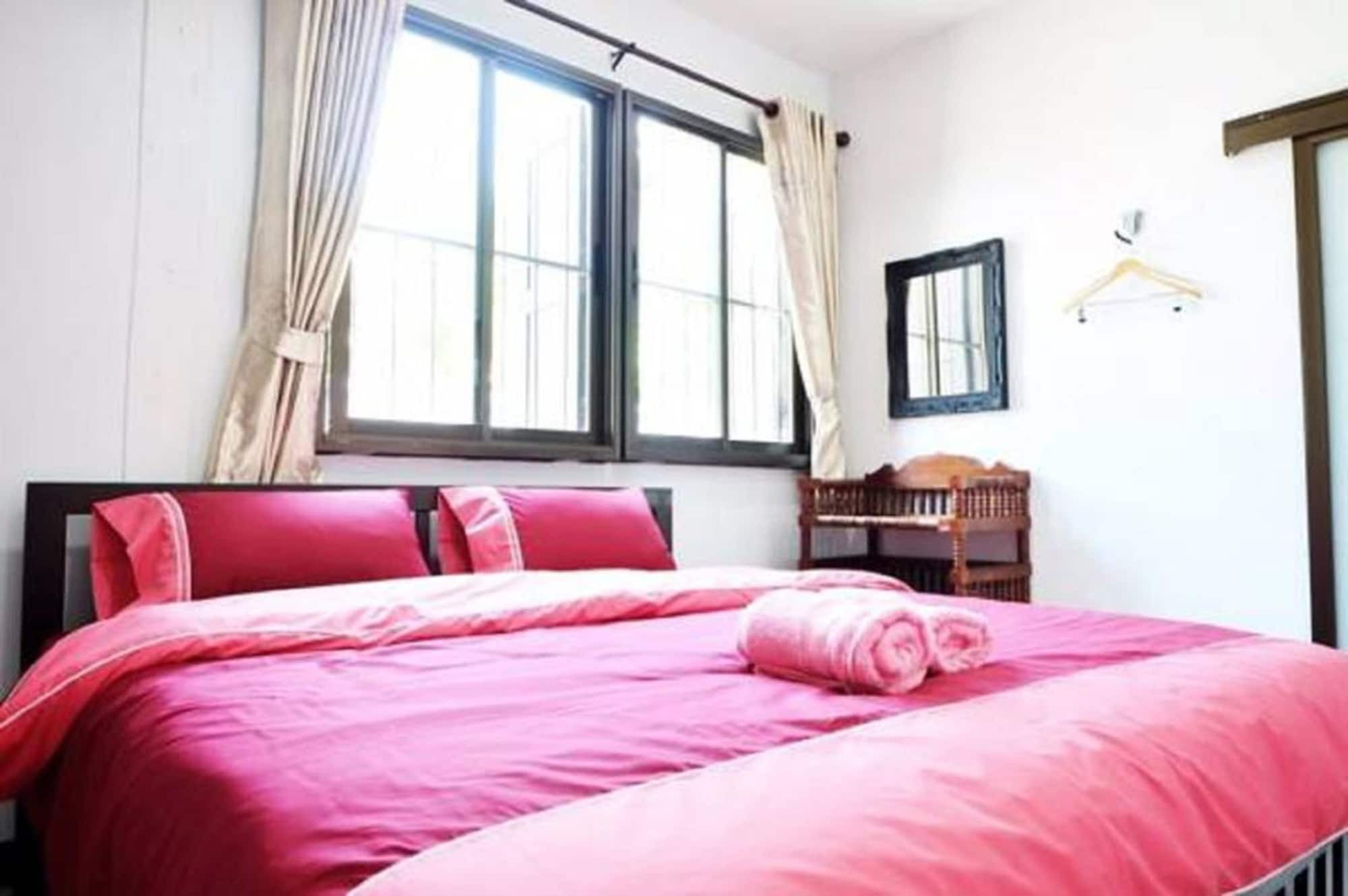 Baan Bunyat Hotell Chiang Mai Exteriör bild